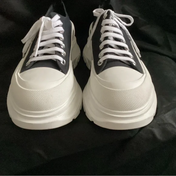 Alexander McQueen Tread Slick Canvas Platform Sneakers, Size 41 - Picture 4 of 14